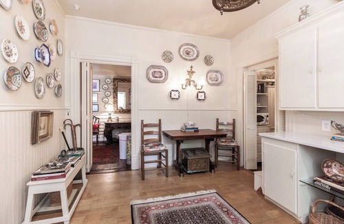 Opelika Casa | Miss Sidney`s Historic Opelika Home