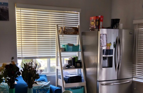 San Juan Bautista Apartamento | Mission cottage quiet neighborhood gated community