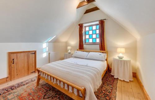 Docking Casa | Mission Hall