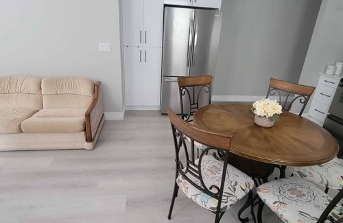 Mission Casa | Mission Home stay , A cozy home away from home , close to mountains and Lakes