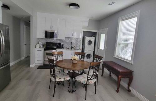 Mission Casa | Mission Home stay , A cozy home away from home , close to mountains and Lakes