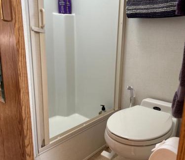 St. Ignatius Apartamento | Mission Mountain Camper
