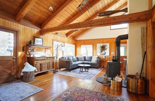 St. Ignatius Casa | Mission Mountain Getaway