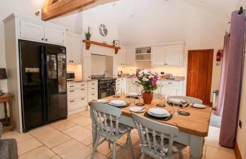 Scawton Casa | Mistal Cottage