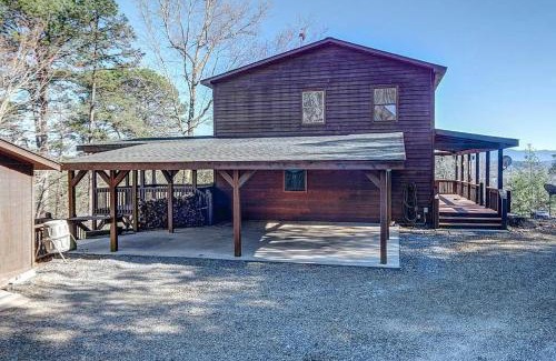 Murphy Casa | Mistletoe Cabin- Private cabin w views, Hottub, pet friendly