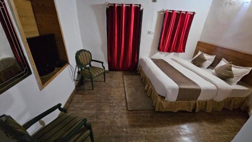 Khattalwada Cabina | Misto cafe & Homestay kasauli