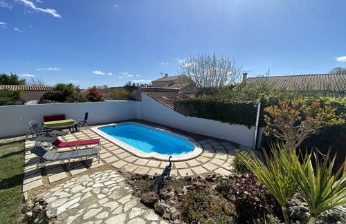Saint-Genies-de-Fontedit Casa | Mistral villa - casa de vacaciones tranquila con hermoso jardín y piscina