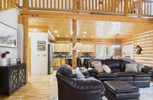 Prescott Cabina | Misty Mountain Chalet- Cabin Pets EV Trails Views 2acres 7000ft elevation