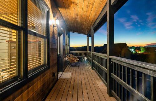 Sevierville Complejo | Misty Mountain Morning