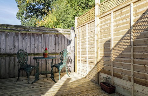 Moreton-in-Marsh Cabaña | MITFORD GYPSY HUT, romantic, with open fire in Moreton-In-Marsh