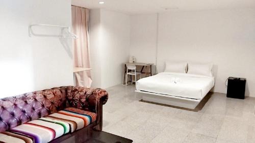 Ploenchit Apartamento | Mitr INN Sukhumvit 2 BTS Nana มิตร อินน์ สุขุมวิท 2 บีทีเอสนานา