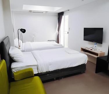 Wang Burapha Phirom Apartamento | Mitr Inn The Grand Palace Bangkok - Mrt Samyot Station