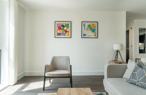 College Park and Old Oak Apartamento | Mitre Matisse by Artsy