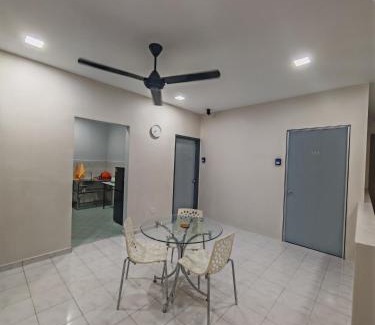 Seremban 2 Casa | MixxHome Seremban 2, One Queen Bed, Private Bathroom