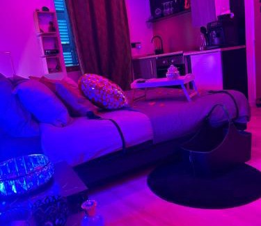 Montfort-sur-Argens Apartamento | MJ Lust Room, centre var proche Verdon, cotignac, ambiance romantique