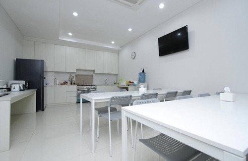 Sudirman Central Business District Cama Y Desayuno | MK House SCBD