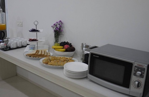 Sudirman Central Business District Cama Y Desayuno | MK House SCBD