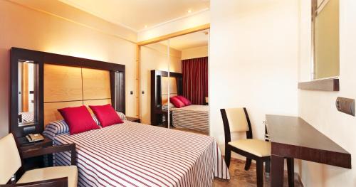 El Arenal Hotel | MLL Mediterranean Bay - Adults Only
