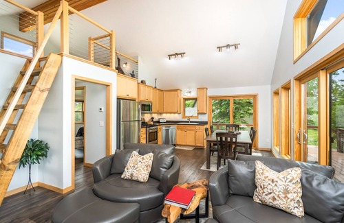 Finland Cabina | MN North Shore Dream- Minutes from Lake Superior and the Iconic North Shore