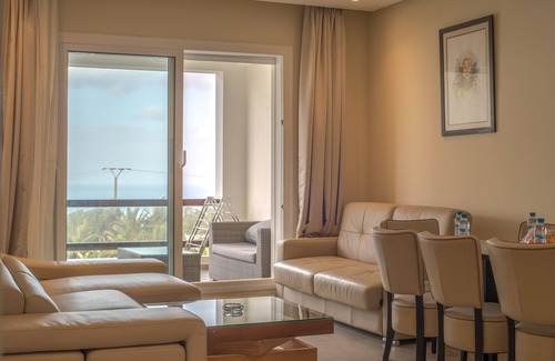 Mnar Apartamento | Mnar CASTLE for 2 Pers in 2 Bedrooms APT. Sea View
