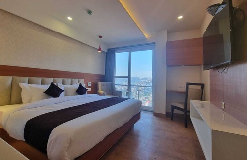 Shimla Hotel | MNP Mountain valley view Shimla