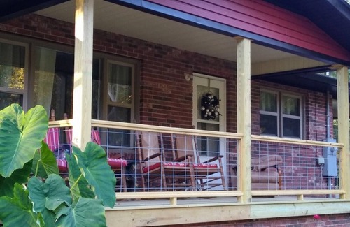 Sylva Casa | Mnt View Cottage. Calm, comfortable and clean