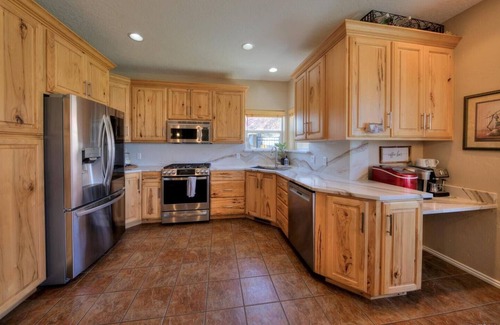 Moab South Valley Casa | MO'ABventures Canyonlands National Park 9 beds 6 bath .7 acre Parking UTV'S