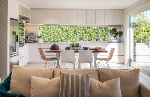 Oneroa Cabaña | Moa Magic - Waiheke Island Holiday Home