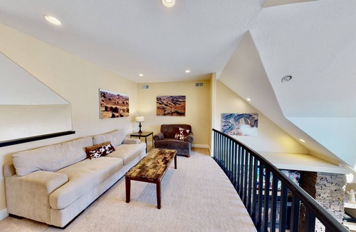 Moab South Valley Casa | Moab Desert Home: 4 BR / 2. 5 BA casa independiente en Moab, para 10 personas