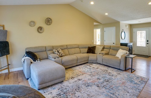 Moab South Valley Casa | Moab Home w/ Pool - 14 Mi to Arches National Park!