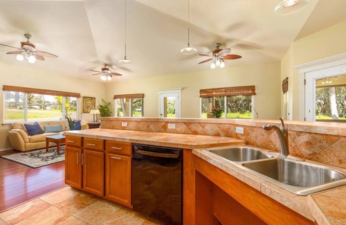 Kapoho Casa | Moana Imaku - Ocean View Home w/ ADA Features