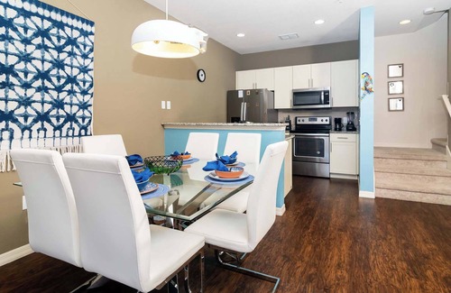 West Kissimmee Casa | Moana's Hut Miles From World's Best Theme Parks!