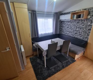 Saint-Cheron Otro | Mobil-home 6 personnes climatisé le Miami