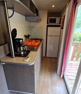 Cadenet Otro | Mobil Home au calme Camping 4 Cadenet