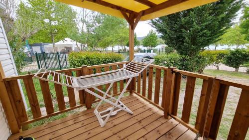 Cadenet Otro | Mobil Home au calme Camping 4 Cadenet
