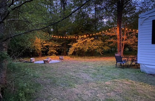 Teilhet Cabaña | Mobil-home Boho Dans la Forêt des Contes de Fées
