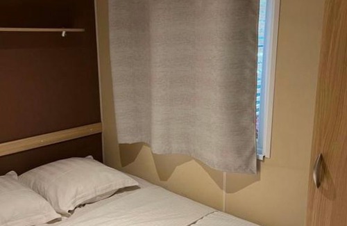 La Roque-d'Antheron Otro | Mobil-Home des Iscles