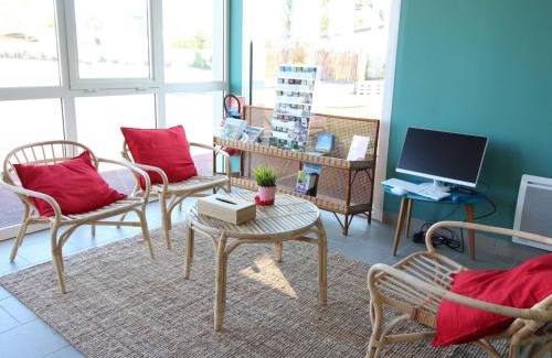 Jullouville-les-Pins Casa | Mobil-home Grand Confort: 2 ch, piscine, plage à 200m, parking, wifi - FR-1-361A-96
