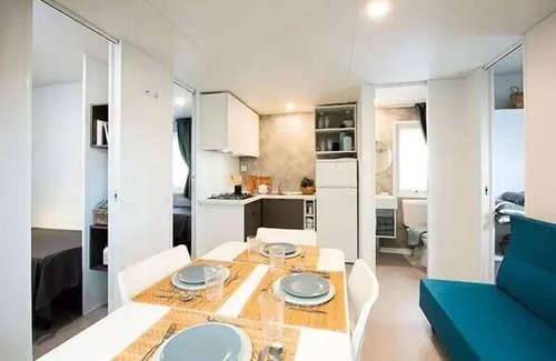 Wanroij Casa | Mobil-home | Premium | 3 Bedrooms | 6 sleeps | Raised terrace | A/C