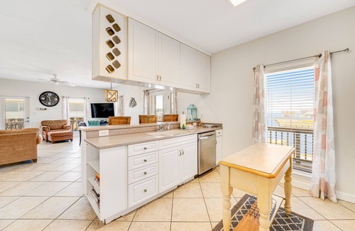 Fort Morgan Pines Casa | Mobile Bay Home w/ Fishing Dock - 1 Block to Beach & Near Marina