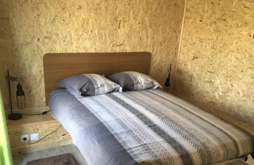 Saint-Georges-sur-Allier Casa | mobile home on the farm