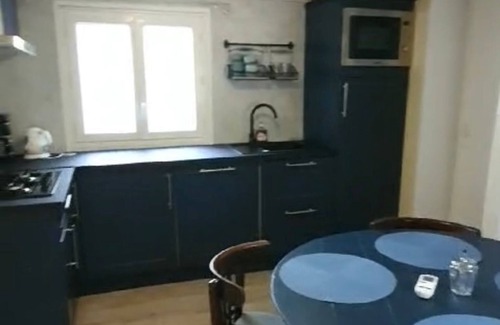 Montfermier Chalet De Esquí | Mobile-gite 6 Persoons Zeer Prive met Groot Terras en Uitzicht op het Meer