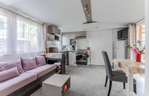 Saint-Julien-en-Born Alquiler De RV | Mobil Home 'Les Dunes De Contis' con piscina compartida, terraza privada y aire acondicionado