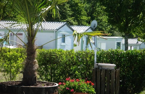 Verteillac Casa | Mobilheim 2 Schlafzimmer 6 Personen mit Klimaanlage 6 Personen