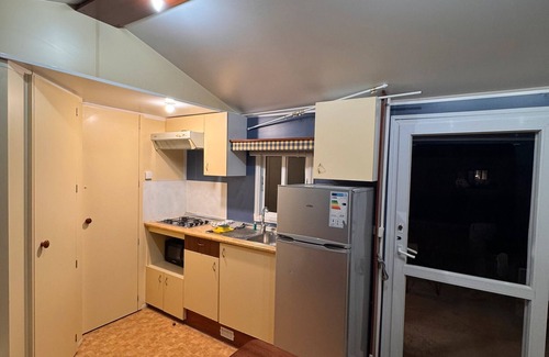 Tirig Casa | Mobil Home '242' con vistas a la montaña, Wi-Fi y aire acondicionado