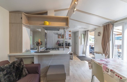 Samoens Alquiler De RV | Mobil Home '5 Pers - Camping Samoens' con vistas a la montaña y terraza privada