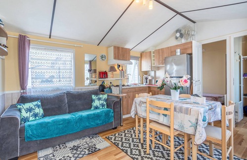 Saint-Hilaire-de-Riez Alquiler De RV | Mobil Home 'Au Calme - Piscine' con piscina compartida y terraza privada