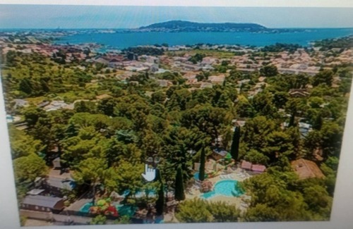 Vic-la-Gardiole Casa | Mobile home in campsite