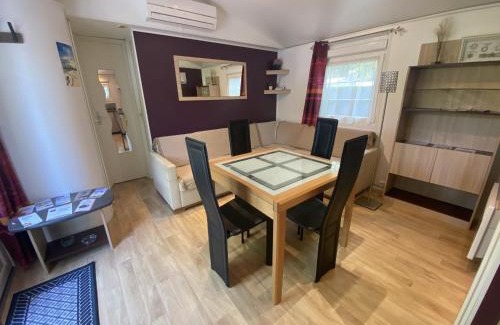 Fouras Casa | Mobile Home tout confort 4 pers, proche plage et centre, clim, TV, terrasse, parking - FR-1-709-75