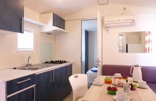 Gralaoni-Pralesi-Cisano Casa | Casa vacacional con piscinas para niños y adultos